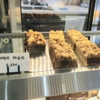 Chestnut cake bar at Second Breeze in Bucheon