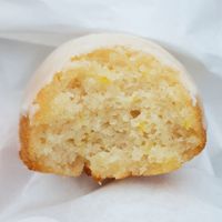 lemon cake - inside at Jigu Bakery - 지구제과 in Seoul