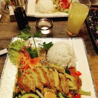 Veganes Huhn mit Erdnusssauce und vegane ente mit Sojasauce  #Veganuary at My Hao in Nuremberg