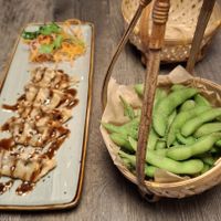 Vegetable dumplings and edamame at My Hao in Nuremberg