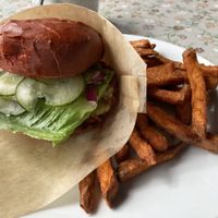 Vegan burger with sweet potato fries  at Njupeskärsserveringen in Moerkret