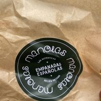 Probamos las dos empanadas veganas y están buenísimas. Las chicas muy majas. at Manolas - Empanadas Cordobesas in Cordoba