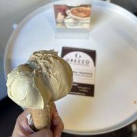 Delicioso helado, muchos sabores veganos. Precio elevado en comparación con otras heladerías   at Grezzo Raw Chocolate in Rome