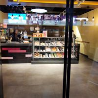 Interior at Dunkin' - Hbf in Bern