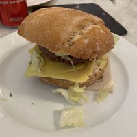 Hamburguesa Escarlata  at La Lila in Sant Quirze Del Valles