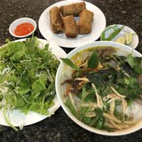 mixed rice noodles and spring rolls at Ngoc Chi in Da Nang