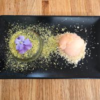 Fondant aux pistache et sorbet orange sanguine at Les Bacchanales in Nancy