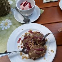 Vegan Strawberry ice cream and chocolate mousse   at Alte Kuchl in Regensburg
