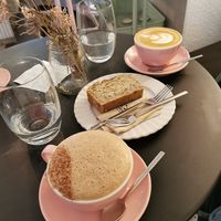 Bananabread, hot chocolate and flat white. at Sakura in Berlin