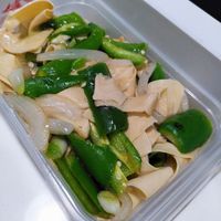 Green chilli with beancurd sheets (amazing) at Wawin Vegan Chinese in York