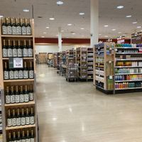 Non-perishable aisles at Heinen's Grocery Store in Chagrin Falls