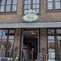  at Stehcafé Schleckeria in Neuharlingersiel