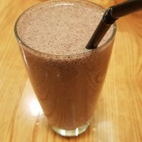 berry smoothie at Avocado in Athens
