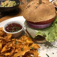 Avocado’s Burger at Avocado in Athens