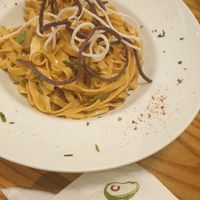 Tempeh Nudeln at Avocado in Athens