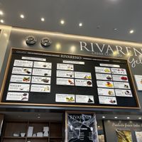 The vegan flavours are labeled with an vegan icon  at Rivareno Catedral in Mallorca