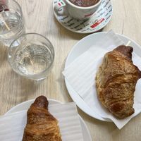 Vegan croissant and hot chocolate  at Caffettiere Nannì in Naples