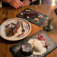 Snickers, oreotaart, moelleux  at Oh!MA in Bruges