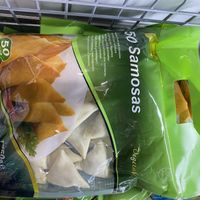 Vegan samosas at Tandoori Market in Luxembourg City