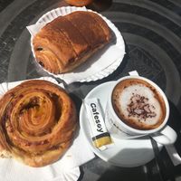   at La Pastelería Llisó in Valencia