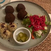 Falafel, hummus, greens, pickles at Kumin Vegan Lezzetler in Istanbul