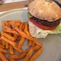 Hamburguesa vegana   at Mi Mundo in Malaga