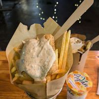 No Fish & Chips and mango Ayran at Wat'is mit vegan in Berlin