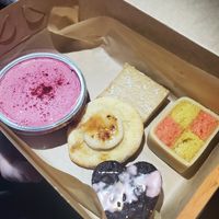 Valentine Pastry Box 💖 at Botanical Bakeshop in Milan