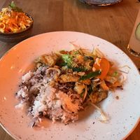 W4 from the Lunch menu: Tofu and vegetables plus side salad and Ginger Beer  at Quan36 in Hamburg