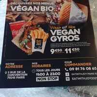 Photo vegan gyros at Eat With Joy in Paris