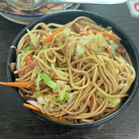 Chow mein  at Vegsu in Panama City