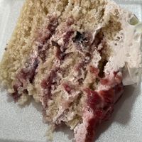 Cake  at LunchV - Delivery Only in Mexico City