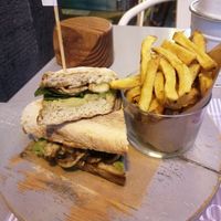  at O Giro in Funchal