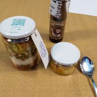 Main course jar + dessert jar at Veggie = Halal in Ghent