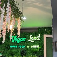 🌱✌🏻  at Veganland in Frankfurt