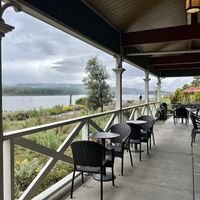 Outdoor seating  at McMenamins in Kalama