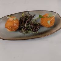 Starter at brEAThe Restaurant | Sushi végétal à Paris in Paris