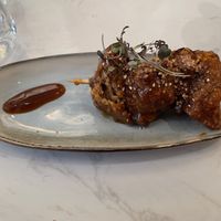 Brochettes de seitan  at brEAThe Restaurant | Sushi végétal à Paris in Paris