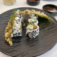 Uramakis at brEAThe Restaurant | Sushi végétal à Paris in Paris
