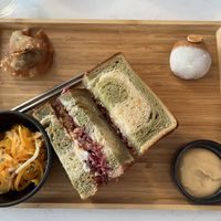   at brEAThe Restaurant | Sushi végétal à Paris in Paris