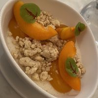 Mousse de chocolat blanc abricot, un délice   at brEAThe Restaurant | Sushi végétal à Paris in Paris