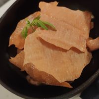 Dessert pêche verveine at brEAThe Restaurant | Sushi végétal à Paris in Paris