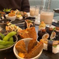   at brEAThe Restaurant | Sushi végétal à Paris in Paris