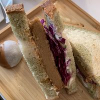   at brEAThe Restaurant | Sushi végétal à Paris in Paris