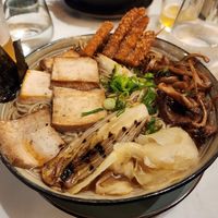  at brEAThe Restaurant | Sushi végétal à Paris in Paris