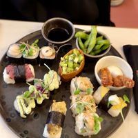 Mix of sushi at brEAThe Restaurant | Sushi végétal à Paris in Paris
