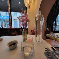 Lovely atmosphere at brEAThe Restaurant | Sushi végétal à Paris in Paris