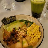 Deux Tantanmen grand et moyen at brEAThe Restaurant | Sushi végétal à Paris in Paris