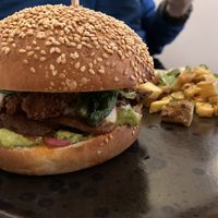   at brEAThe Restaurant | Sushi végétal à Paris in Paris