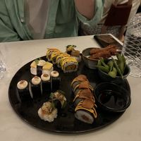   at brEAThe Restaurant | Sushi végétal à Paris in Paris